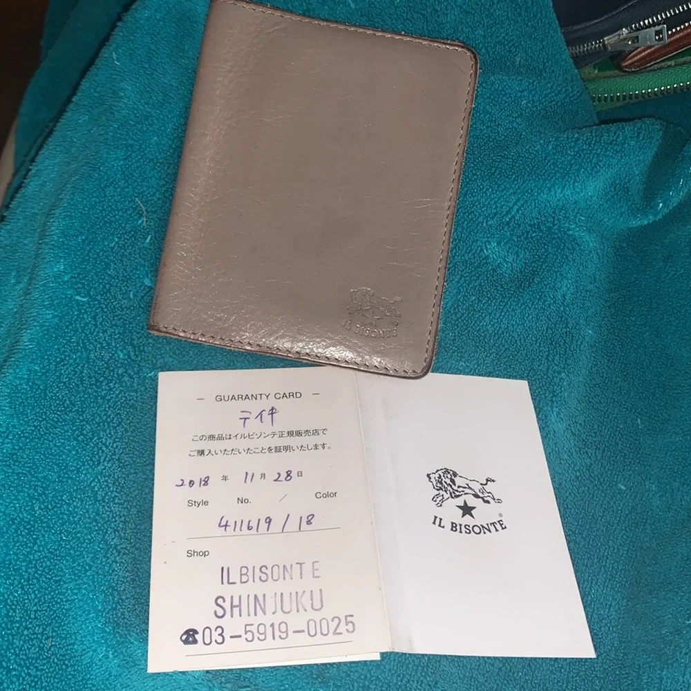 Gorgeous vintage leather‎ wallet